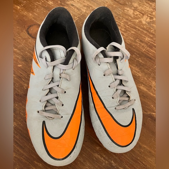 Nike Hypervenom Gray & Orange Football Soccer Cleats - Picture 2 of 4